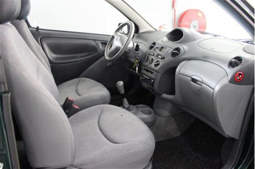 Toyota Yaris - 1.0-16V VVT-i Terra , Stuurbek, Leuke Zuinige Auto - 1