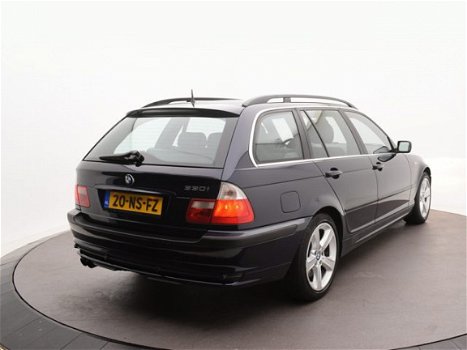 BMW 3-serie Touring - 330i Special Ex. Breedbeeld | Youngtimer | Full options | Trekhaak - 1