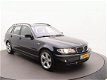 BMW 3-serie Touring - 330i Special Ex. Breedbeeld | Youngtimer | Full options | Trekhaak - 1 - Thumbnail