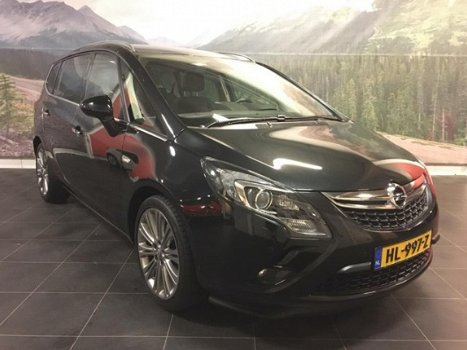 Opel Zafira Tourer - 1.4 Cosmo 7p. | Navigatie | Family Pack | Trekhaak | AGR-stoelen | Nette auto - 1
