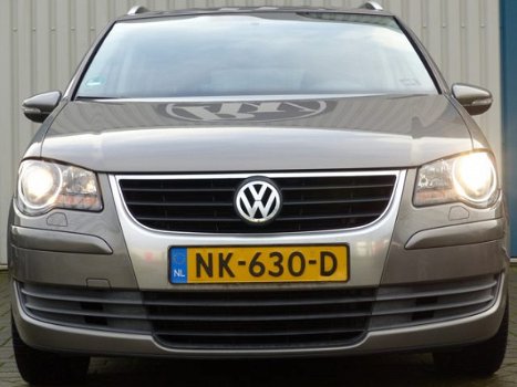Volkswagen Touran - 1.9 TDI H6 Navi/Ecc/Stl verw/7-Persoons Trekhaak/ - 1