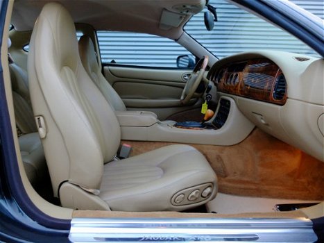 Jaguar XK8 - 4.0 V8 Coupé *Leder*Klimaatreg.*Cruisecontr - 1