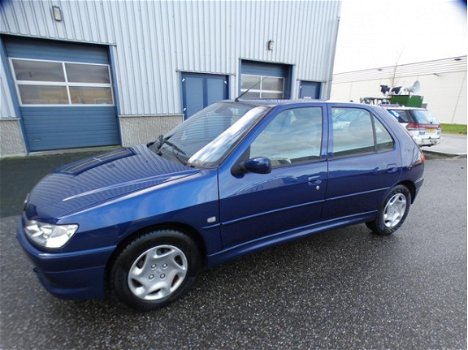 Peugeot 306 - 1.4 XT / AIRCO / ELEK RAMEN - 1