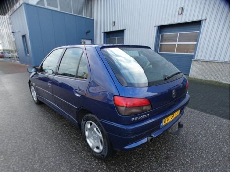 Peugeot 306 - 1.4 XT / AIRCO / ELEK RAMEN - 1