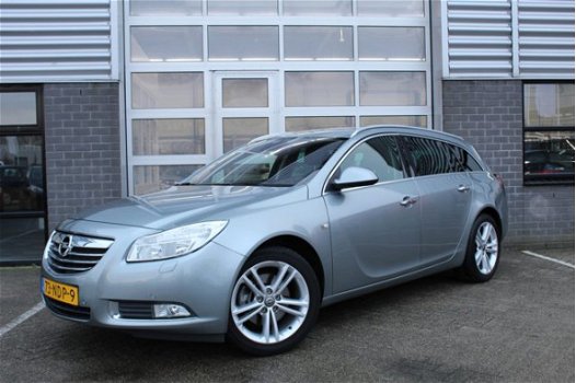 Opel Insignia Sports Tourer - 1.6 T Cosmo Leder Climate 180PK N.A.P - 1