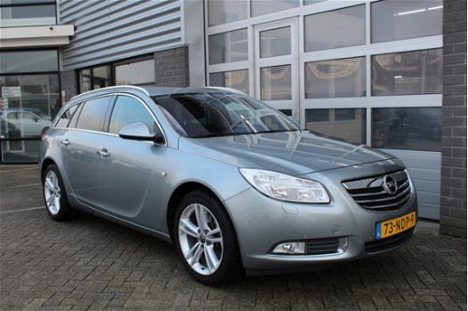 Opel Insignia Sports Tourer - 1.6 T Cosmo Leder Climate 180PK N.A.P - 1