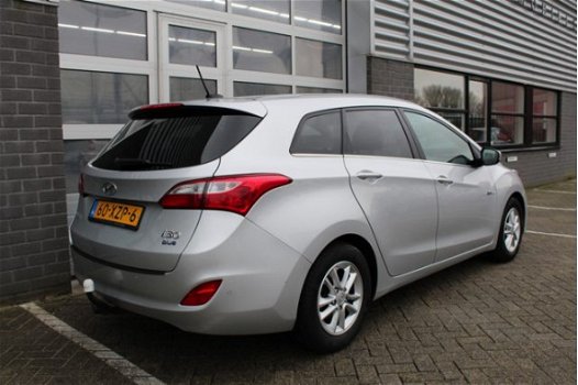 Hyundai i30 Wagon - 1.6 CRDi Business Edition Navigatie Camera N.A.P - 1