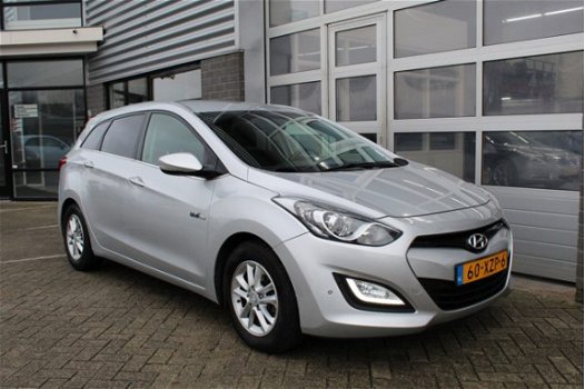 Hyundai i30 Wagon - 1.6 CRDi Business Edition Navigatie Camera N.A.P - 1