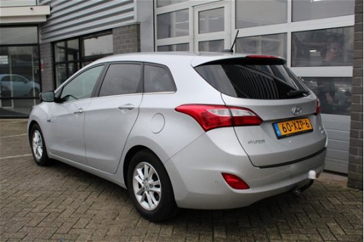 Hyundai i30 Wagon - 1.6 CRDi Business Edition Navigatie Camera N.A.P - 1