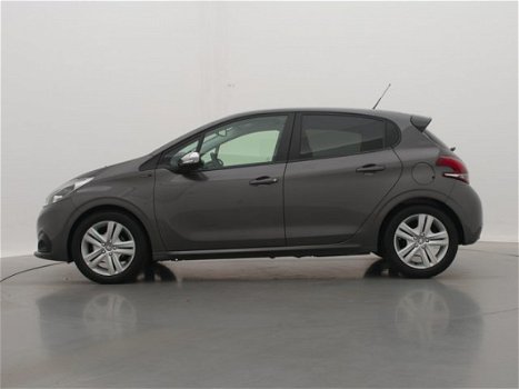 Peugeot 208 - 1.2 82pk Signature | Navigatie | Parkeersensoren | Airco | - 1