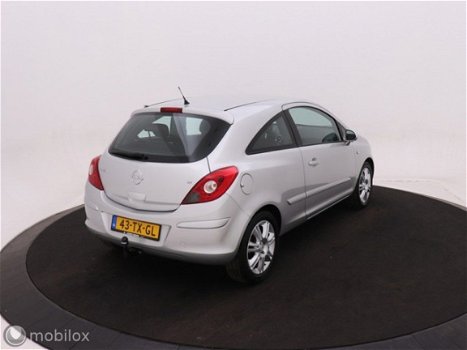 Opel Corsa - 1.4-16V Cosmo - 1