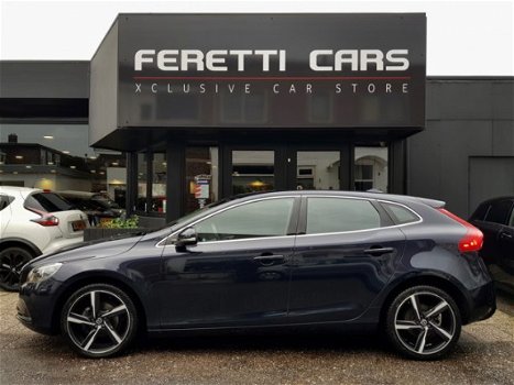 Volvo V40 - 2.0 D2 SUMMUM NAVI AIRCO XENON 6VERSN LMV PDC - 1