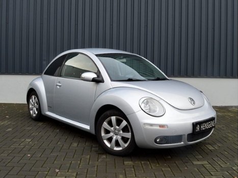 Volkswagen New Beetle - 1.6 Trendline - 1