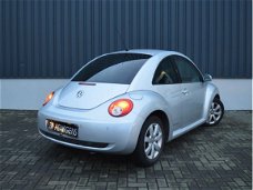 Volkswagen New Beetle - 1.6 Trendline