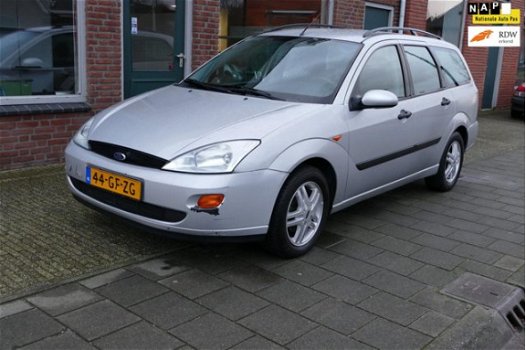 Ford Focus Wagon - 1.6-16V Trend airco - 1