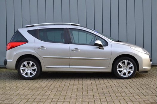 Peugeot 207 SW - 1.6 VTi XS 120pk Automaat Leer Clima Stoelverwarming Panodak APK-03-2021 Winterwiel - 1