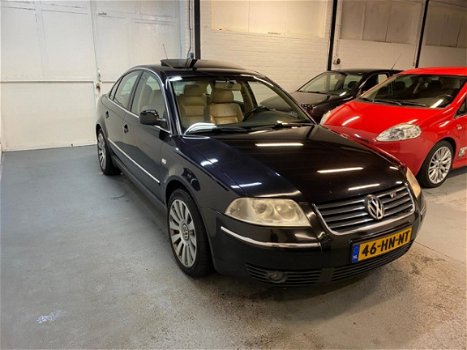 Volkswagen Passat - 2.3 V5 Highline ZEER MOOIE UITV//TOP CONDITIE//BOM VOLL - 1