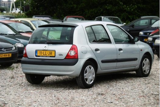 Renault Clio - 1.2-16V Authentique BJ2003 5DRS NAP/APK 07-2020 - 1