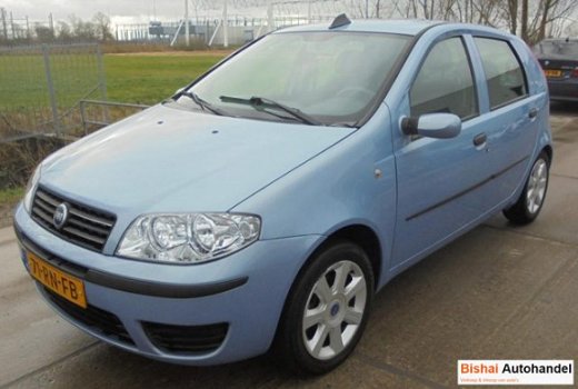 Fiat Punto - 1.4 16v Young - 1