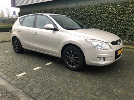 Hyundai i30 - 1.6i Dynamic |2008|Airco|AUX|NAP| - 1