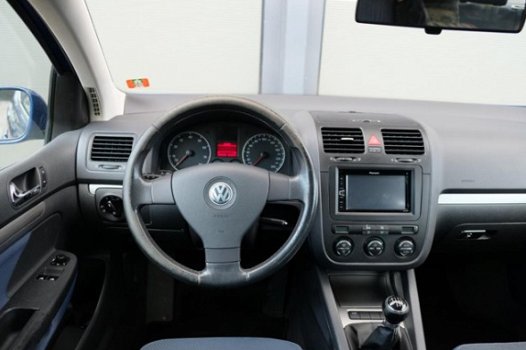 Volkswagen Golf - 2.0 FSI Sportline 110KW | 150PK | Cruise | 18inch - 1