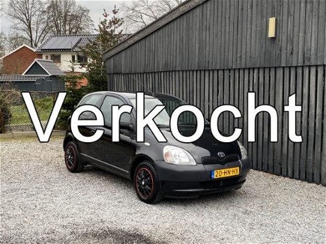 Toyota Yaris - 1.0-16V VVT-i YORIN | Stuurbekrachtiging | Trekhaak | Vierseizoenen banden | APK tot - 1