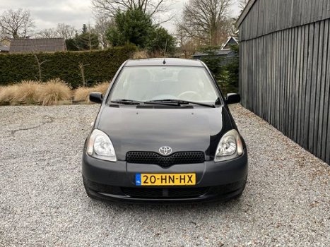 Toyota Yaris - 1.0-16V VVT-i YORIN | Stuurbekrachtiging | Trekhaak | Vierseizoenen banden | APK tot - 1