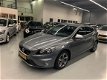 Volvo V40 - 2.0 D4 Summum Business R-DESIGN, navi-pdc, leer, 1e eigenaar - 1 - Thumbnail