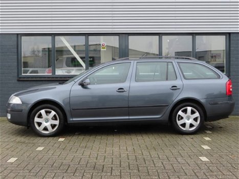 Skoda Octavia Combi - 1.9 TDI Elegance Business Xenon | Navi | trekhaak - 1