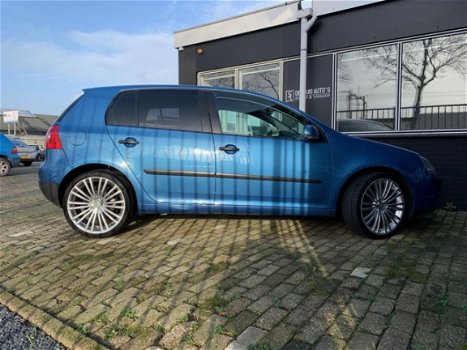 Volkswagen Golf - 1.6 FSI Sportline Business - 1