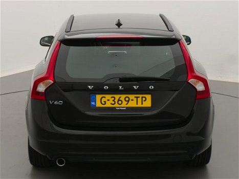 Volvo V60 - D3 150pk Start/Stop Summum - 1