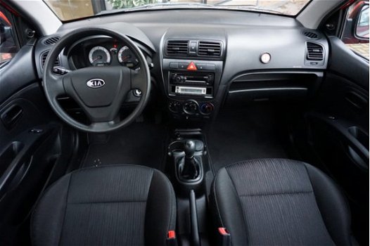 Kia Picanto - 1.1 Fifteen Airco, Radio/CD-speler, Stuurbekrachtiging - 1