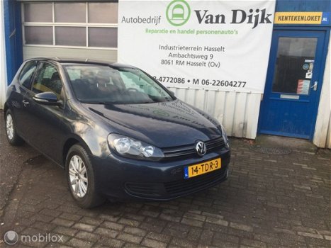 Volkswagen Golf - 1.2 TSI voorzien van automaat en trekhaak - 1