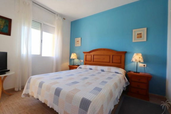Uw Appartement in CAMPOAMOR bij zandstrand en zwembad - Afbeelding 4