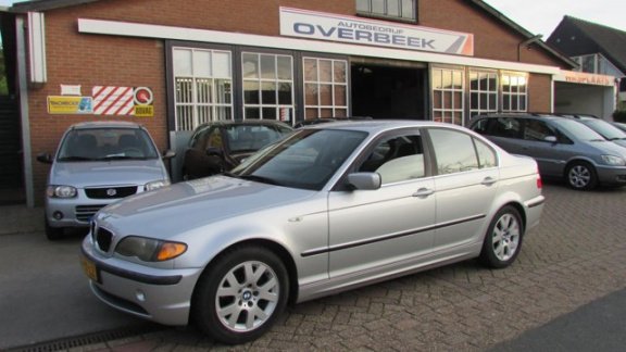 BMW 3-serie - 320i Executive - 1