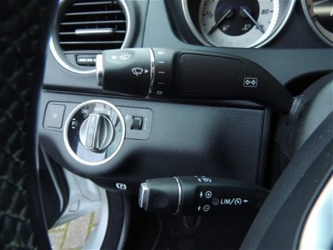 Mercedes-Benz C-klasse - 180 PRESTIGE AVANTGARDE Automaat - 1