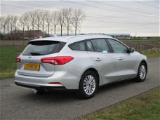 Ford Focus Wagon - 1.0 EcoBoost ST Line Business Met ECC/Navigatie/PDC/LED