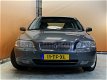 Volvo V70 - 2.4 Edition II AUT Lage km-stand Cruise Stoelverwarming Trekhaak - 1 - Thumbnail