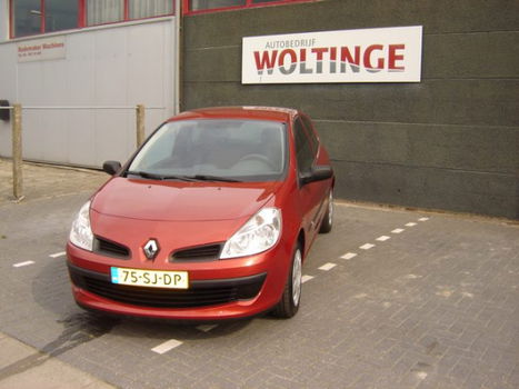 Renault Clio - 1.4-16V Dynamique Comfort - 1