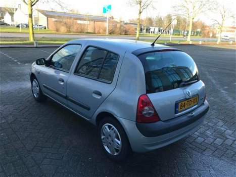 Renault Clio - 1.4-16V Privilège APK/AIRCO/NAP/5drs/elekt ramen/meeneemprijs - 1