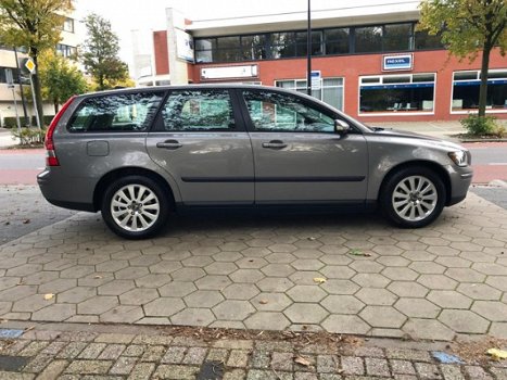 Volvo V50 - 1.8 Momentum Cruise LM Velgen ECC NAP APK - 1