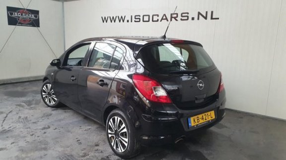 Opel Corsa - 1.2-16V Sport Navi Parkeersensoren 5 Deurs - 1