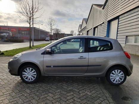 Renault Clio - 1.2 TCe Expression APK 08-08-2020 NAVIGATIE/AIRCO/ 2 X SLEUTELS - 1