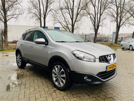 Nissan Qashqai - 2.0 Connect Edition Trekhaak 18 Inch Navigatie Achteruitrijcamera Panoramadak - 1