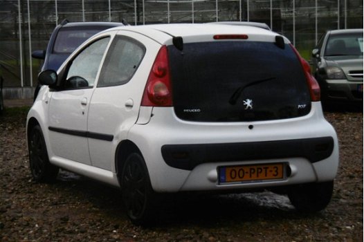 Peugeot 107 - 1.0-12V XR WIT 5-DRS ELEKRAM/APK 11-2020 - 1