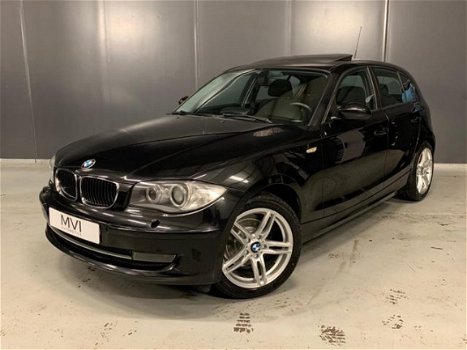 BMW 1-serie - 116i Executive / 122pk / Facelift / Navigatie / Open dak / Xenon - 1