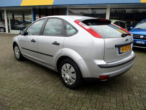 Ford Focus - 1.6-16V 