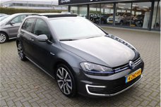 Volkswagen Golf - 1.4 TSI GTE Excl. BTW 50 procent deal 6.975, - ACTIE Schuif- kantel pano dak / Par