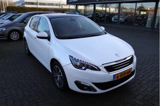 Peugeot 308 - 1.2 e-THP Blue Lease Premium 50 procent deal 4.975, - ACTIE Pano dak / Full LED / Clim - 1