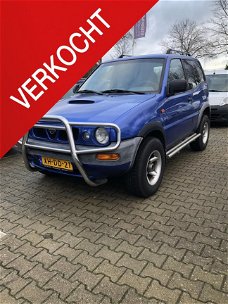 Nissan Terrano - 2.4 S